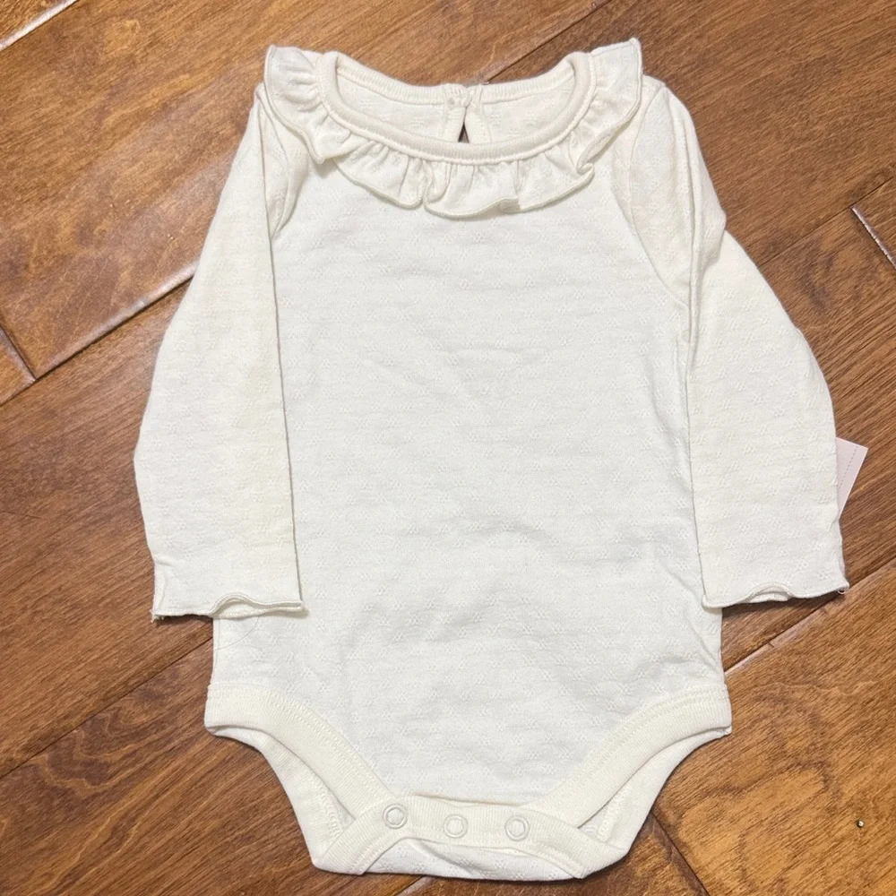 NWT Size 18M Garanimals Cream Long Sleeve Bosysuit